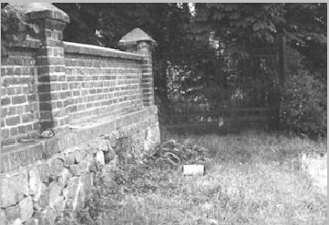 Bild 008.F05 Ev. Friedhof Dobrzyca